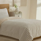 Karaca Stripe Sherpa Weiße Decke 150x200
