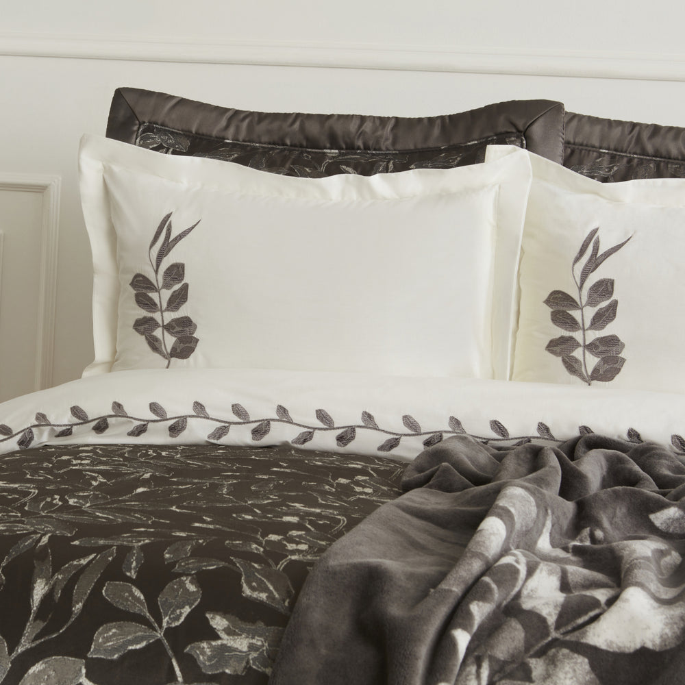 " Karaca Home Gardenia 8-teiliges Hochzeitsset Anthrazit "