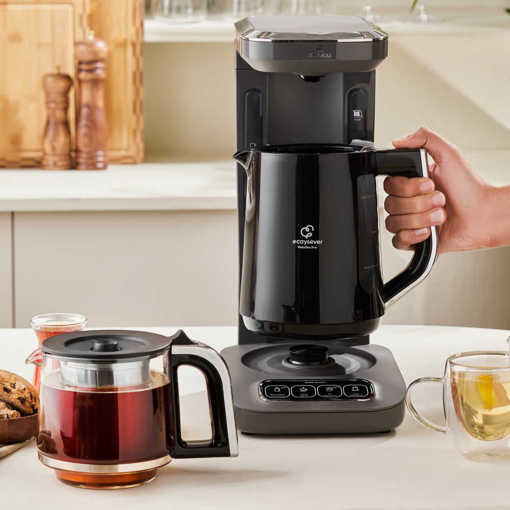 " Karaca Caysever Robotea Pro 4 in 1 sprechender automatischer Teekocher Wasserkocher und Filterkaffeemaschine 2500W Space Grau "