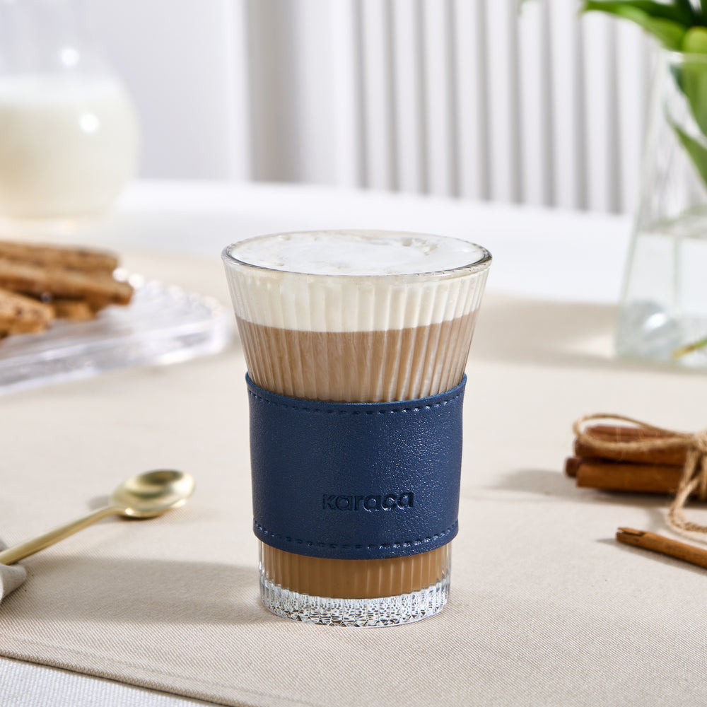 " Karaca Leder Cool Touch Latte Glas 210 Ml Marineblau "