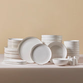 Karaca Stream Bone China Favaro 53-teiliges Tafelservice für 12 Personen Gold