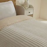 Karaca Stripe Sherpa Weiße Decke 150x200