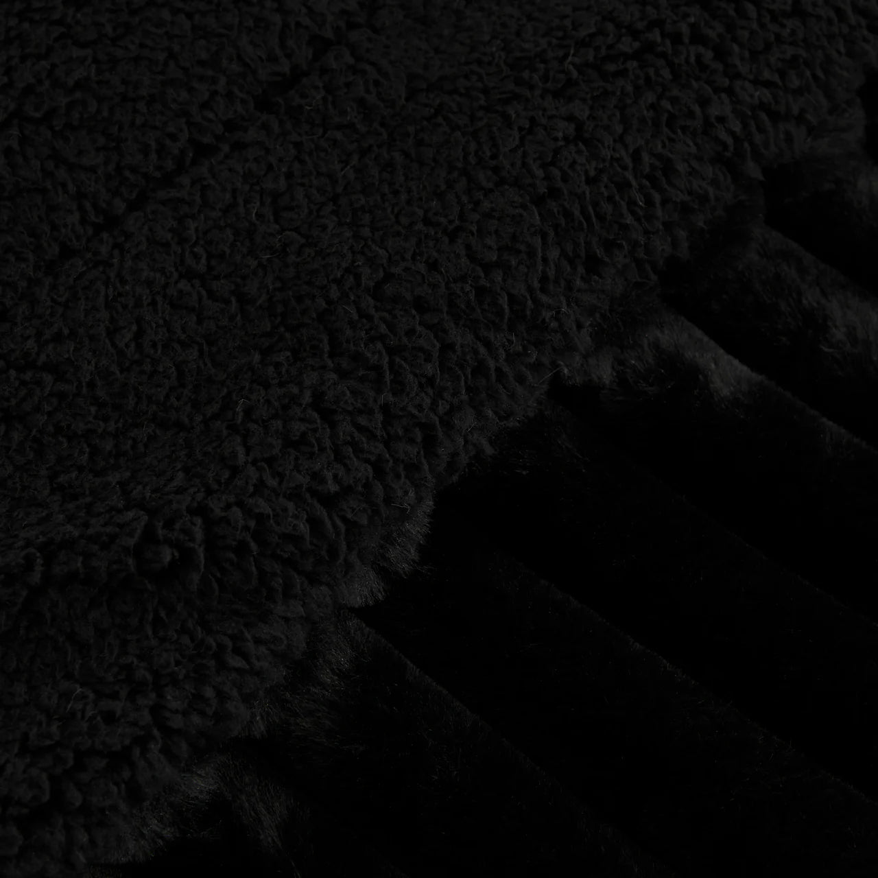 Karaca Stripe Sherpa Schwarze Decke 150x200