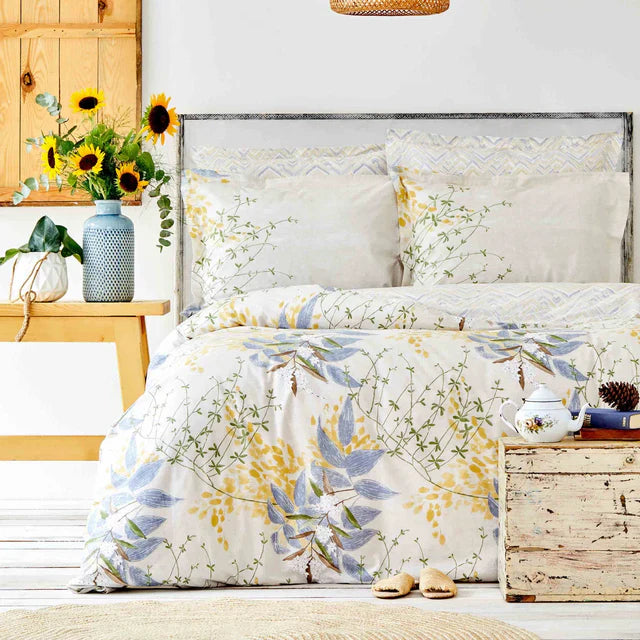 Karaca Clarinda Doppelbett Bettwäsche Set mit Spannbettlaken