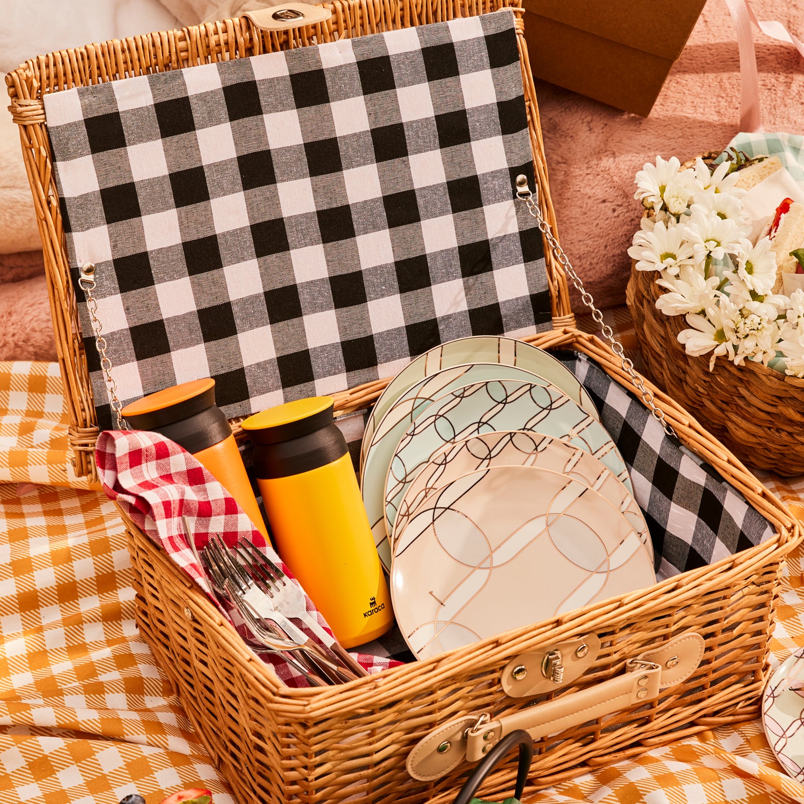 " Karaca Wicker, Picknickkorb "