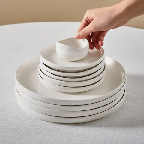 Karaca Bone China Olla 28-teiliges Servierset für 6 Personen Weiss