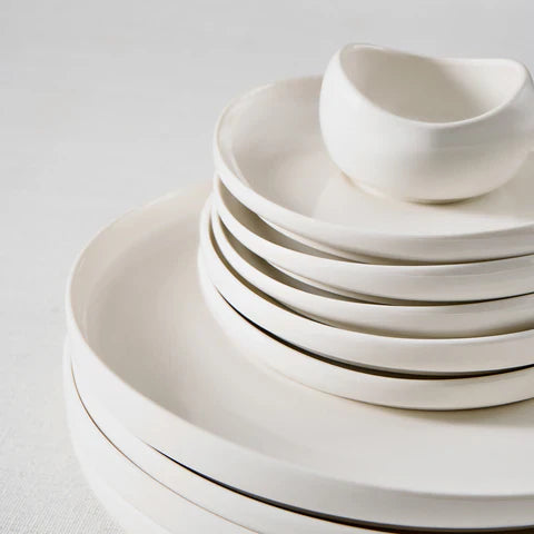 Karaca Bone China Olla 28-teiliges Servierset für 6 Personen Weiss