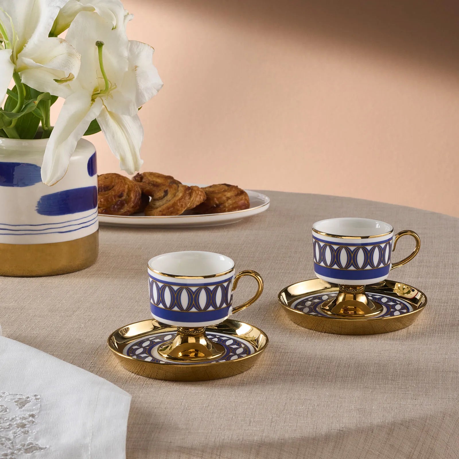 " Karaca Hilal 4-teiliges Porzellan Türkisch-Kaffeetassen-Set, 85 ml, Mehrfarbig "