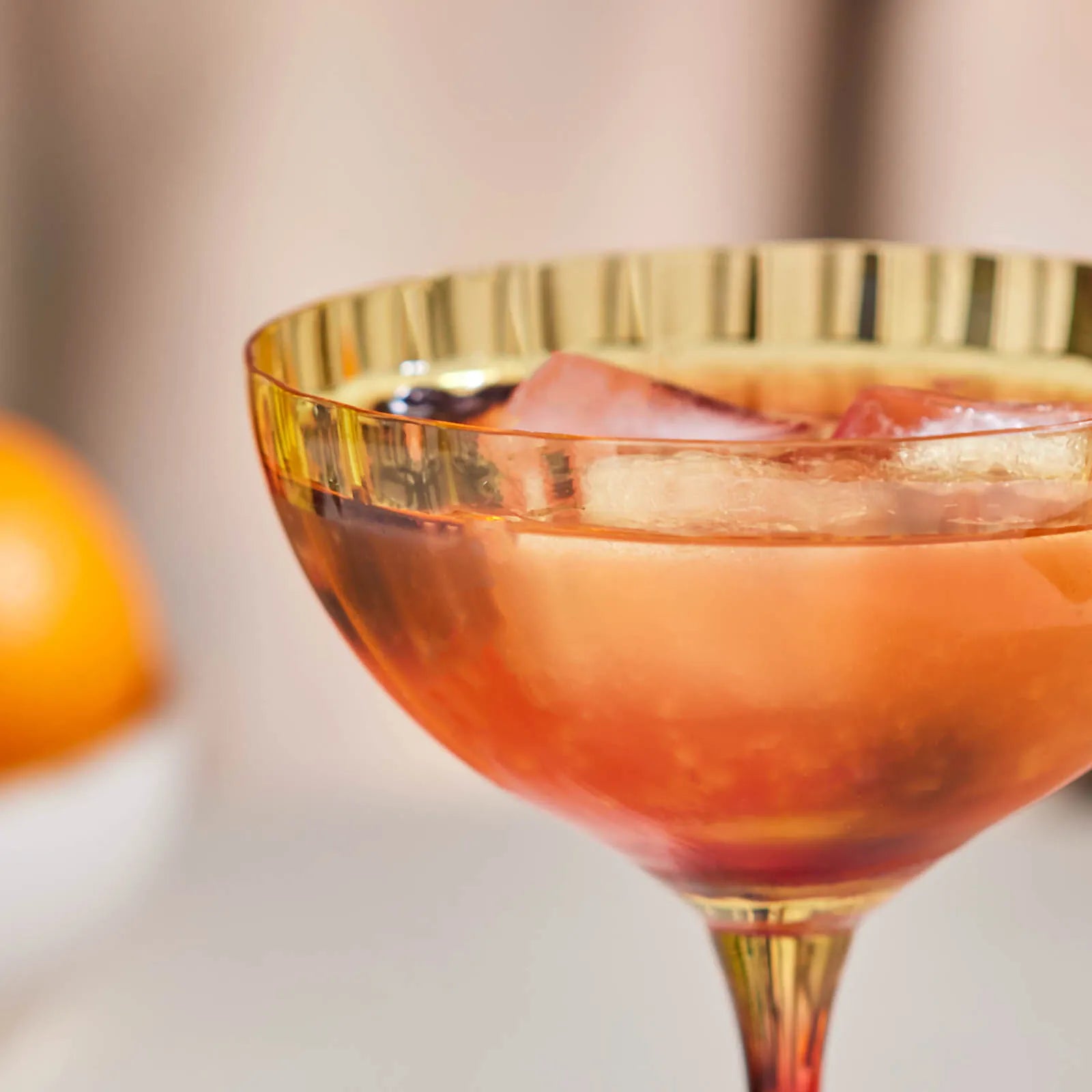 " Karaca Bettle Gelbes Martini und Eisdessertglas "