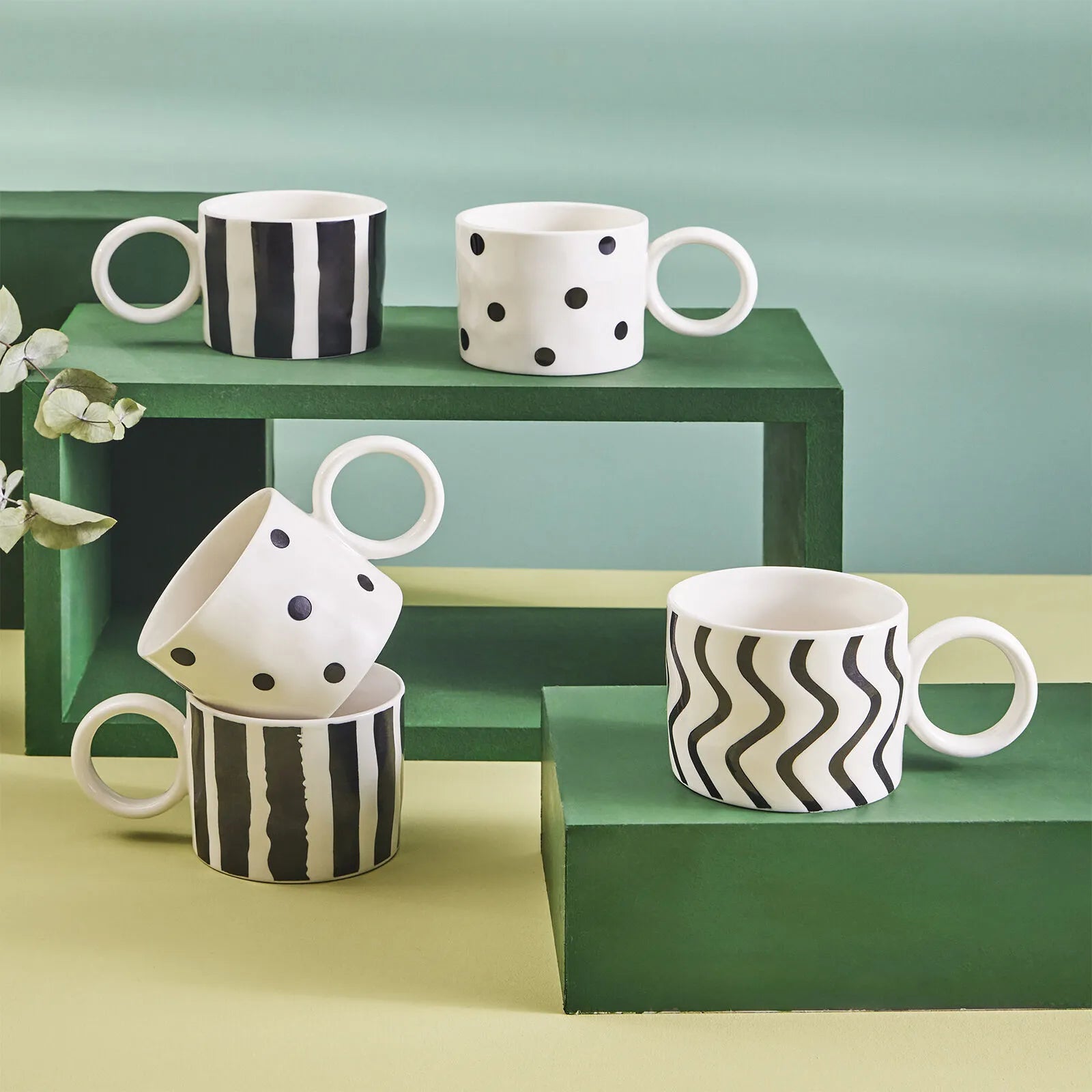 " Karaca Erica Tasse mit Tupfen, 370 ml "