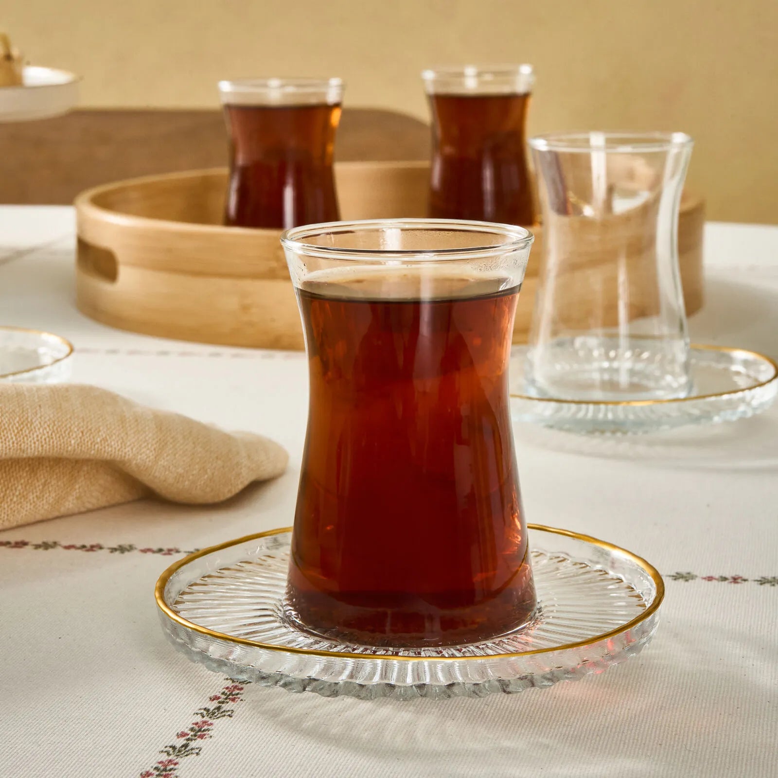 " Karaca Nilüfer 12-teilige Teeset "