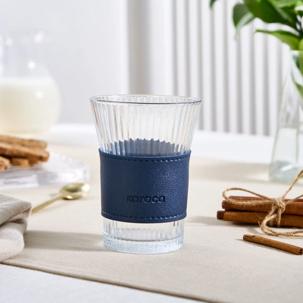 " Karaca Leder Cool Touch Latte Glas 210 Ml Marineblau "