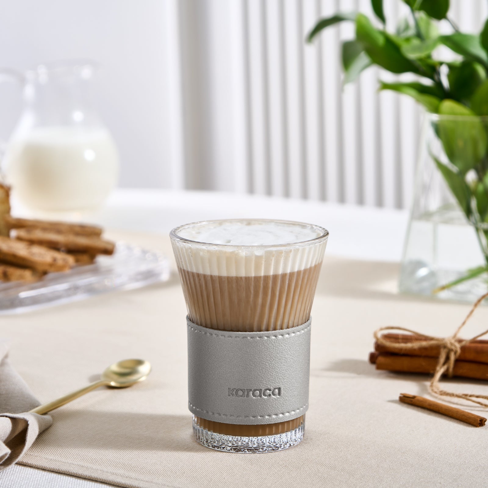 Karaca Leder Cool Touch Latte Bardaðý 210 ml Platin