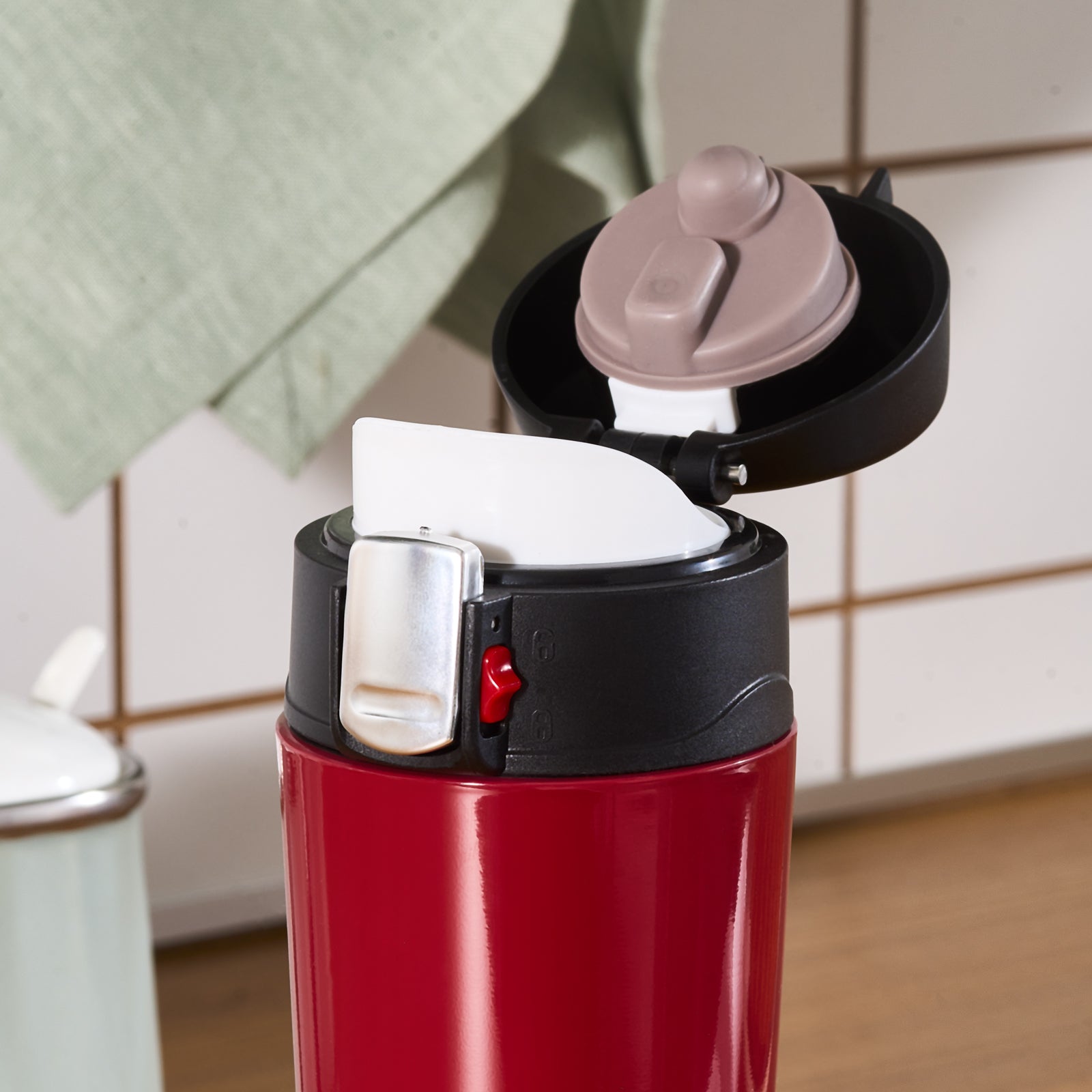 Karaca Pluton Thermosflasche 350ML Rot