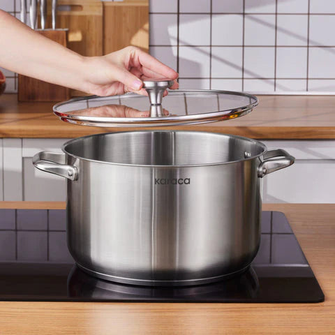 Karaca Elite Edelstahl-Induktions-Kochtopf mit Deckel 28 cm Silber