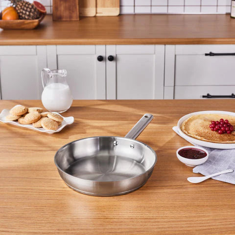 Karaca Elite Edelstahl-Induktions-Bratpfanne 24 cm Silber