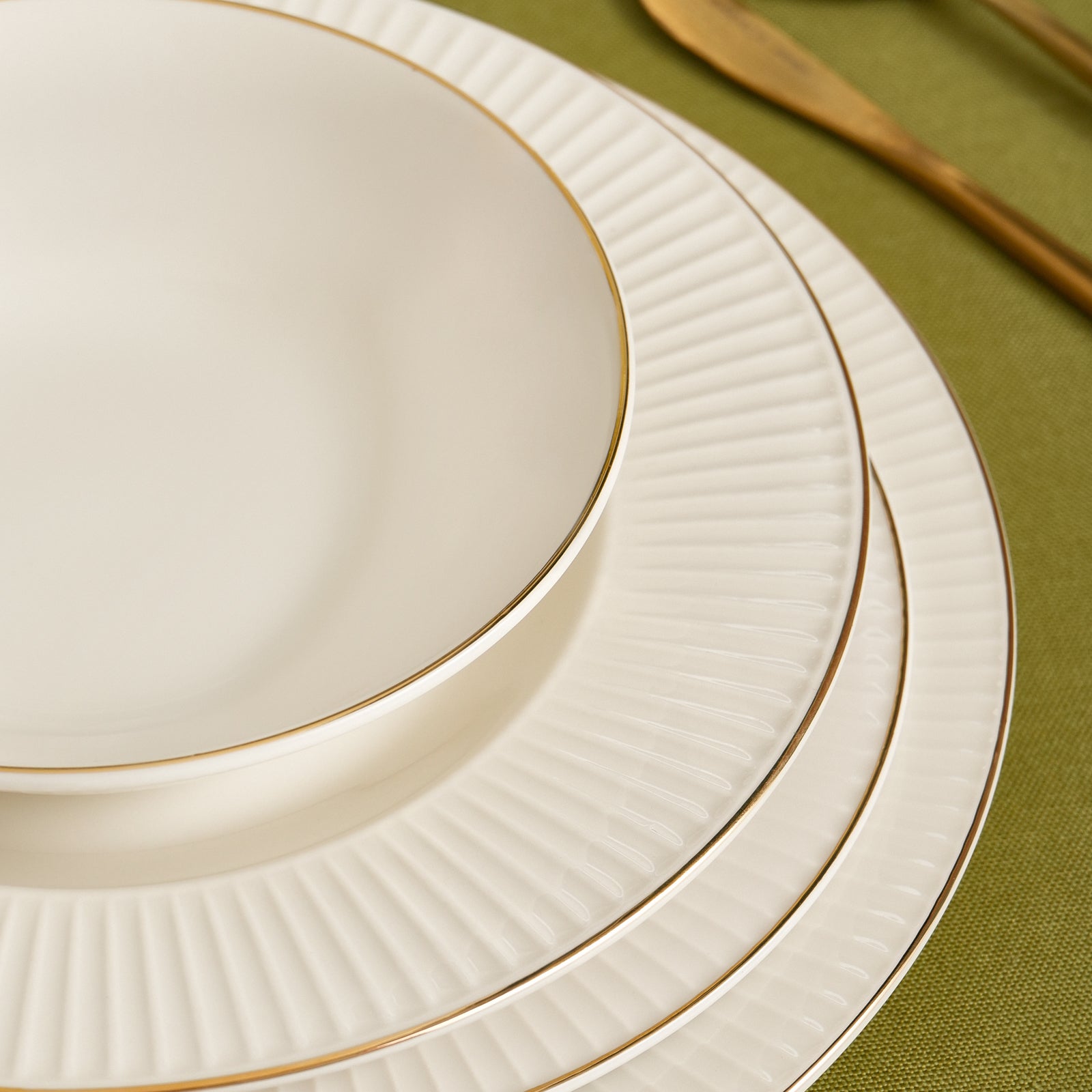 Karaca Stream Bone Massimo 24 Teiliges Gold Essgeschirr Set