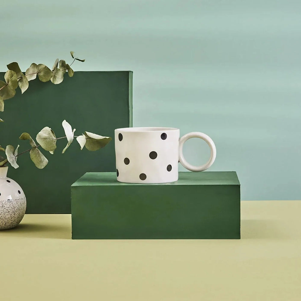 " Karaca Erica Tasse mit Tupfen, 370 ml "